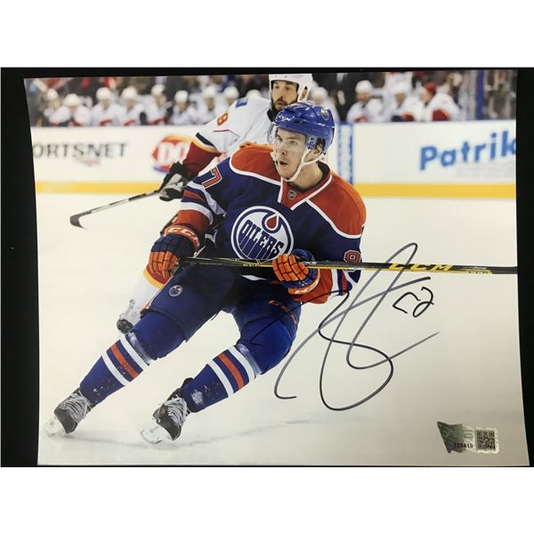 CONNOR MCDAVID SIGNED 8 X 10 (ACE COA)