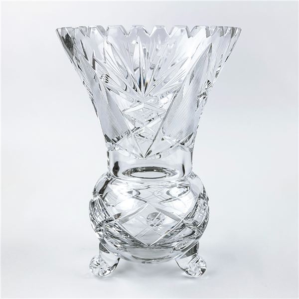VINTAGE FOOTED IMPERLUX CRYSTAL FLOWER VASE