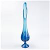 Image 5 : VIKING EPIC BLUENIQUE SWUNG GLASS VASE - 6 PETAL