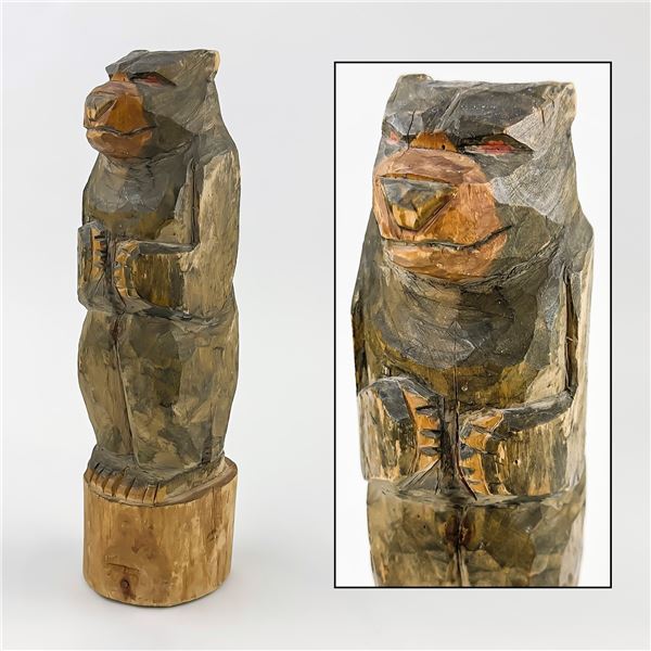 RUSTIC HAND MADE BEAR WOOD CARVING SCULPTURE
