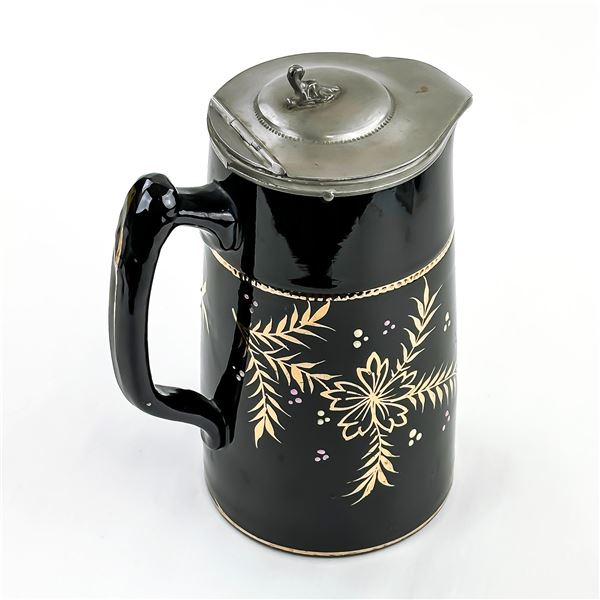 VICTORIAN BLACKWARE OR JACKFIELD LIDDED PITCHER