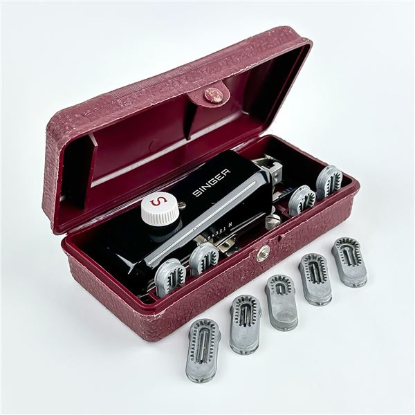 VINTAGE SINGER SEWING MACHINE BUTTONHOLER SET