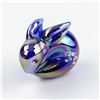 Image 2 : IRIDESCENT COBALT BLUE GLASS BUNNY PAPERWEIGHT