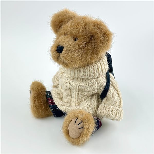 BOYDS BEARS COLLECTION PLUSH - KENDALL B LEARNIN