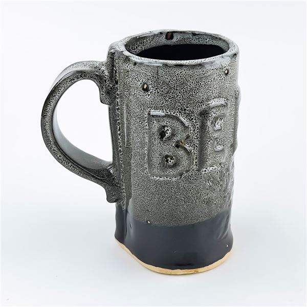 HAND CRAFTED STONEWARE POTTERY BEER MUG STEIN