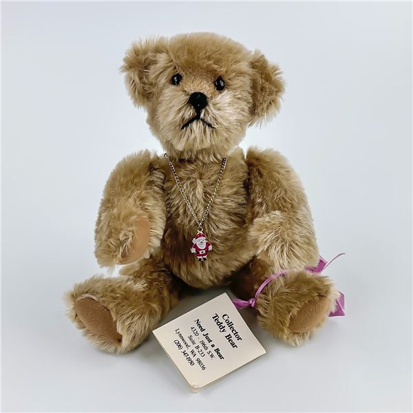TEDDY BEAR BY JOYCE O’SULLIVAN NAMED SANTA BEARY