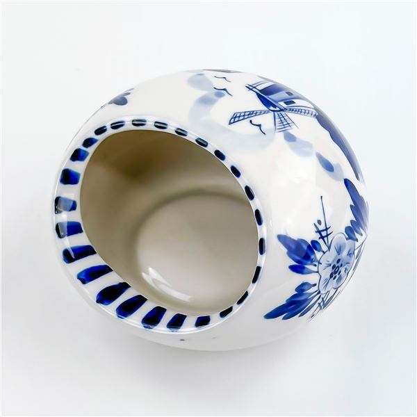 DELFT BLUE CERAMIC ASHTRAY SCULPTURE - WINDMILL