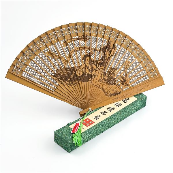 VINTAGE CHINESE PIERCED FOLDING WOOD HAND FAN