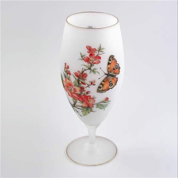 VTG NORLEANS 11.25” SATIN FROSTED BUTTERFLY VASE