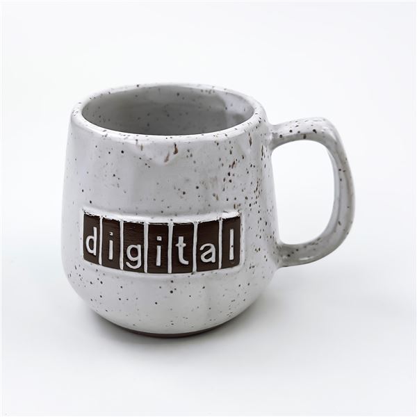 VINTAGE DIGITAL COMPUTERS POTTERY COFFEE MUG