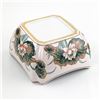 Image 7 : HAND PAINTED MACAU / MACAU-LIKE PORCELAIN BOWL