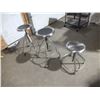 Image 1 : 3 Metal Stools