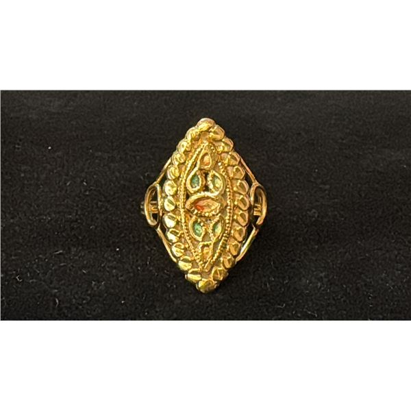 APPROX 20K+ LADIES RING WITH MIDDLE EASTERN MOTIF (3.4G)
