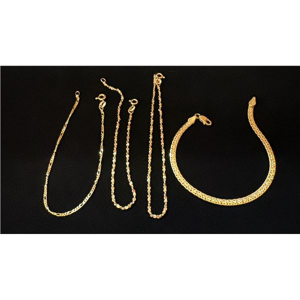 FOUR APPROX 18K BRACELETS (8", 9G)
