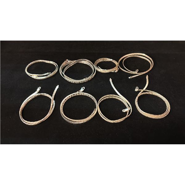 EIGHT SILVER CHAINS (21", 119G)
