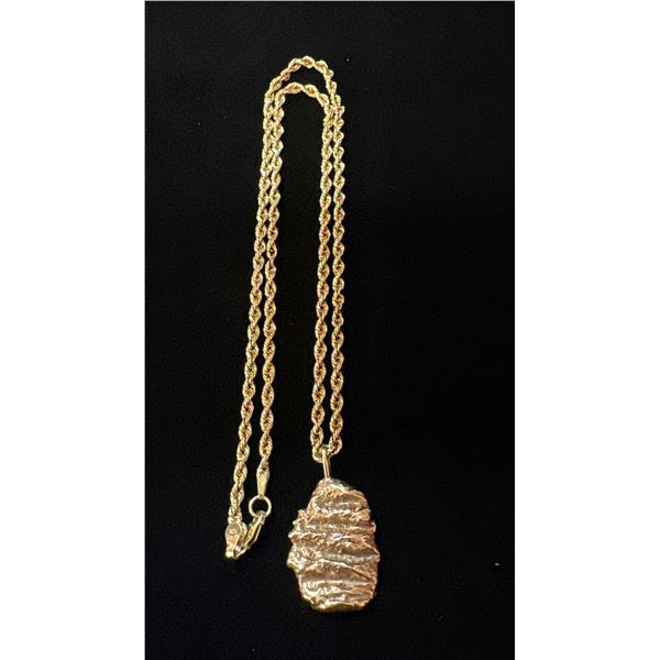 APPROX 10K CHAIN (19") WITH APPROX 4K NUGGET PENDANT (11.6G)