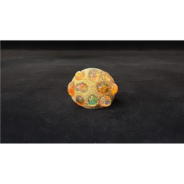 APPROX 14K LADIES RING SET WITH OPALS (7.8G)