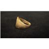 Image 2 : APPROX 10K MENS SIGNET RING (12.2G)