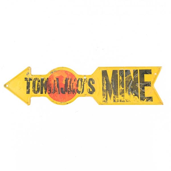 Tomajko's Mine Finger Arrow Advertising Sign