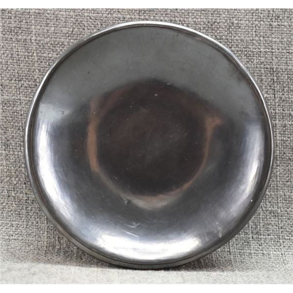 SAN ILDEFONSO  POTTERY PLATE ( MARIA POVEKA)