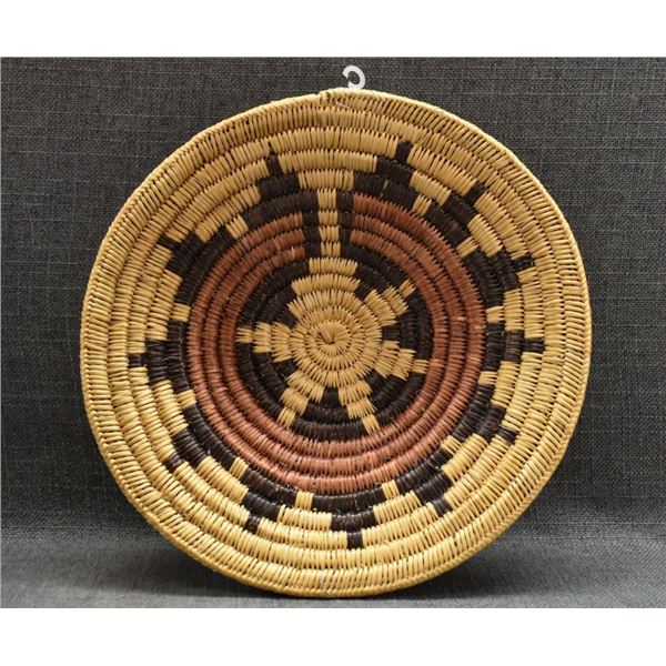 NAVAJO WEDDING BASKET (SALLE DAN)