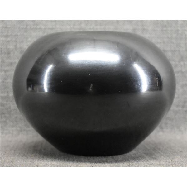 SAN ILDEFONSO POTTERY JAR (MARIA POVEKA)