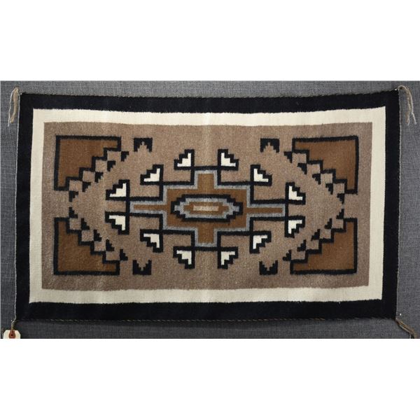 NAVAJO TEXTILE (DELLA TOUGLACHEE)