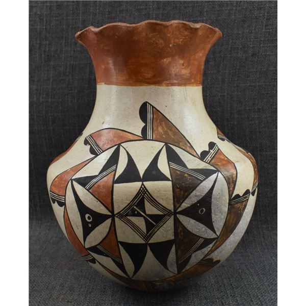 ACOMA POTTERY VASE