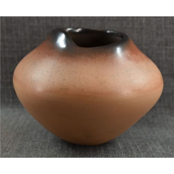 SANTA CLARA POTTERY VASE (FOLWELL)