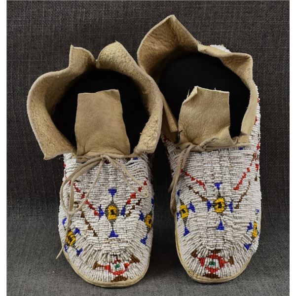 CHEYENNE MOCCASINS