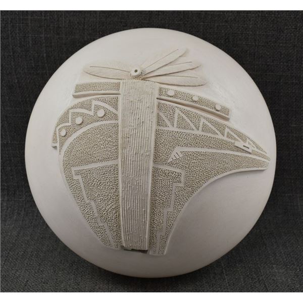 ACOMA  POTTERY VASE ( WILFRED GARCIA)