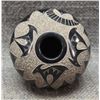 Image 1 : SANTA CLARA  POTTERY JAR (GLORIA GARCIA GOLDENROD)