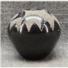 Image 4 : SANTA CLARA  POTTERY JAR (GLORIA GARCIA GOLDENROD)