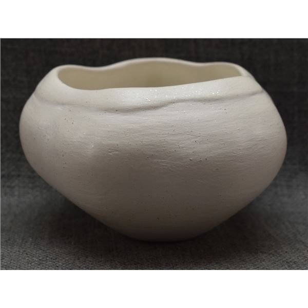 WINNEBAGO POTTERY BOWL (JACQUIE STEVENS)