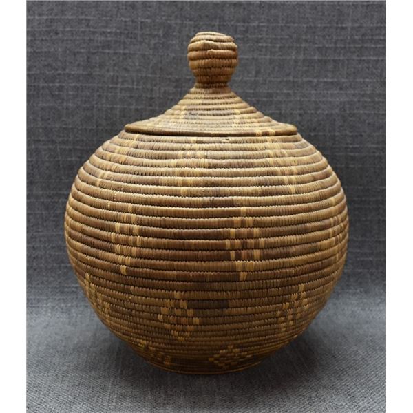 ESKIMO LIDDED BASKET