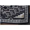 Image 15 : NAVAJO TWO GREY HILLS TEXTILE