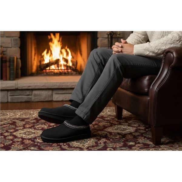 Black Slip-On Slippers, Mens 8 / Womans 9