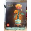 Image 2 : LEGO Icons Botanical Collection Chrysanthemum building set (model 10368)