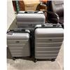 Image 2 : Pack & Fly 3-Piece Suitcase Set, Silver Edition