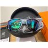 Image 2 : Wiley X Kingpin Matte Graphite Frame Captivate Polarized Green Mirror