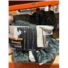Image 2 : Life Comfort The Ultimate Throw Blanket 60 x 70 Inches