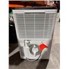 Image 3 : Frigidaire FFAD3533W1 Dehumidifier, 35-Pint Capacity