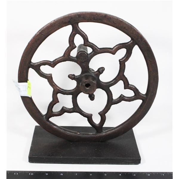 VINTAGE IRON PULLEY DECORATION