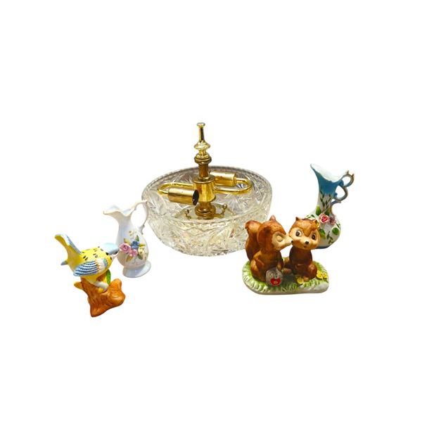 VINTAGE CEILING/WALL LIGHT AND HOME DECOR ITEMS