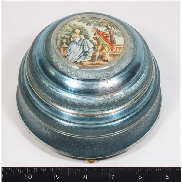 ANTIQUE MUSIC BOX
