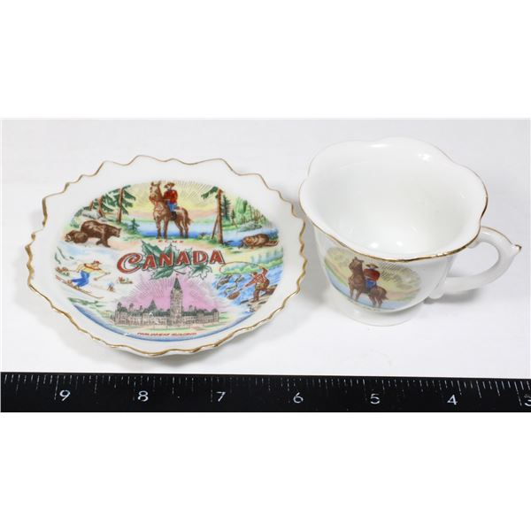 VINTAGE SOUVENIR CANADA