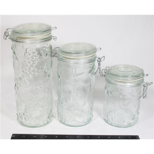 3 GLASS CONTAINERS