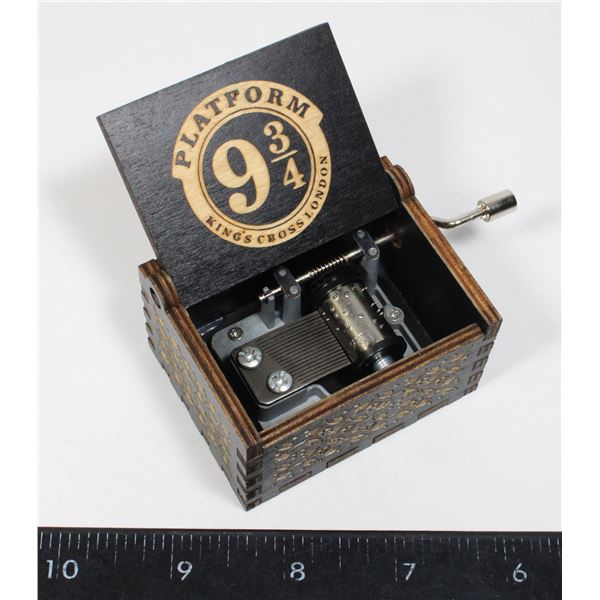 NEW HARRY POTTER THEME WOODEN CRACK MUSIC BOX