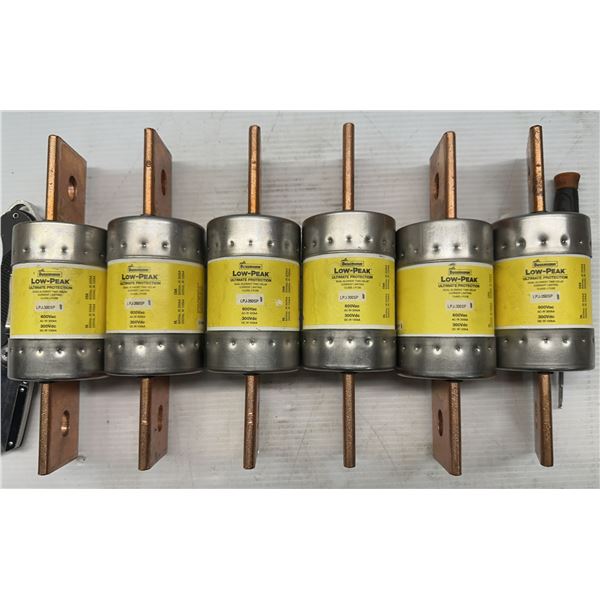Lot of (6) Bussmann #LPJ-300SP & #LPJ-350SP Fuses