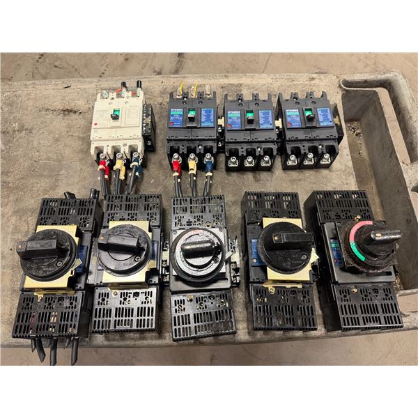 Lot of Mitsubishi Circuit Breakers